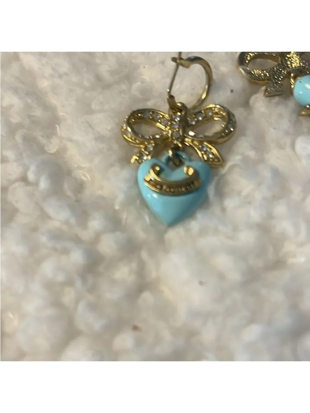 Juicy Couture pretty feminine earrings beautiful color
